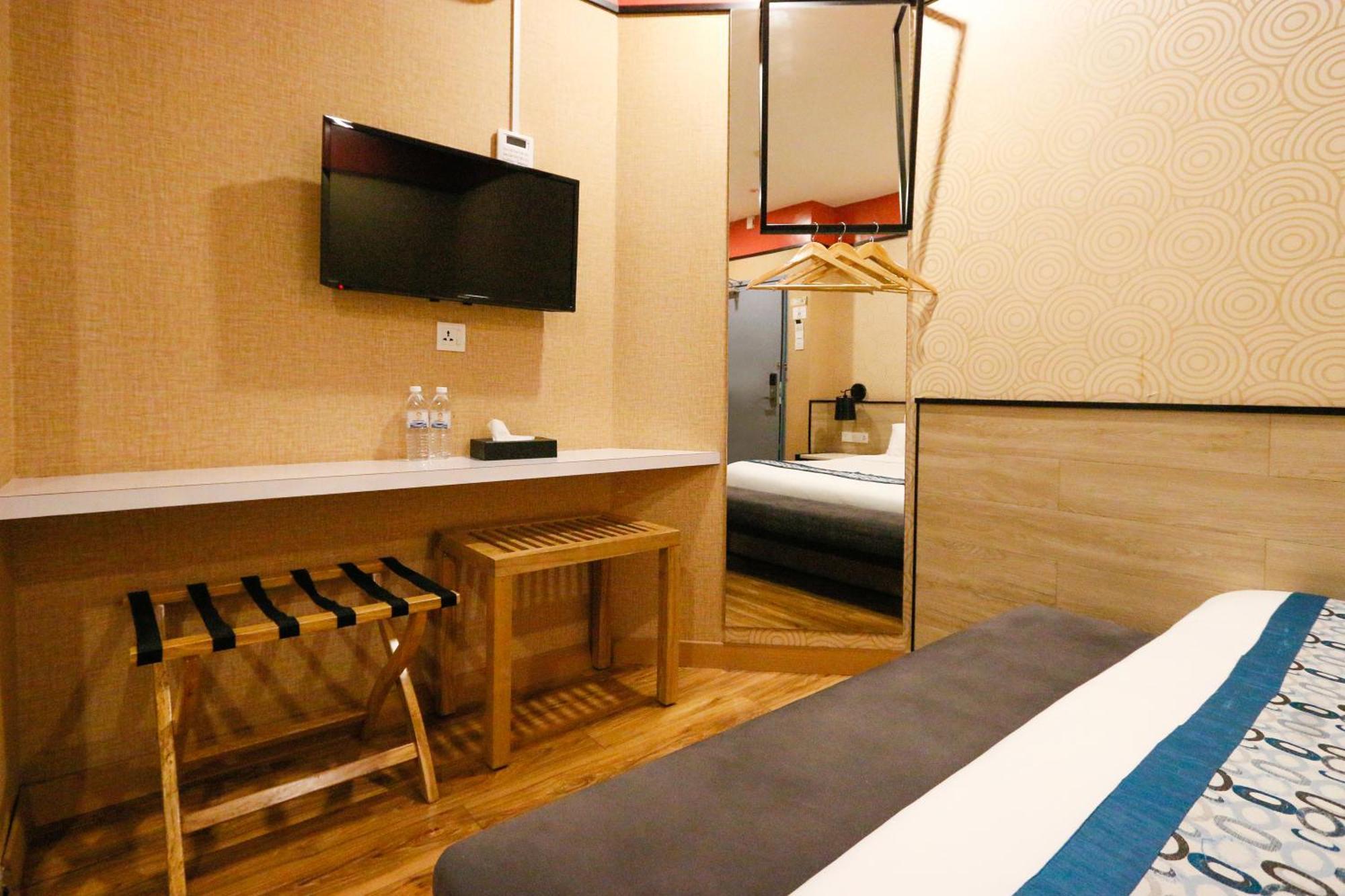 Golden Roof Hotel, Seri Iskandar Kültér fotó