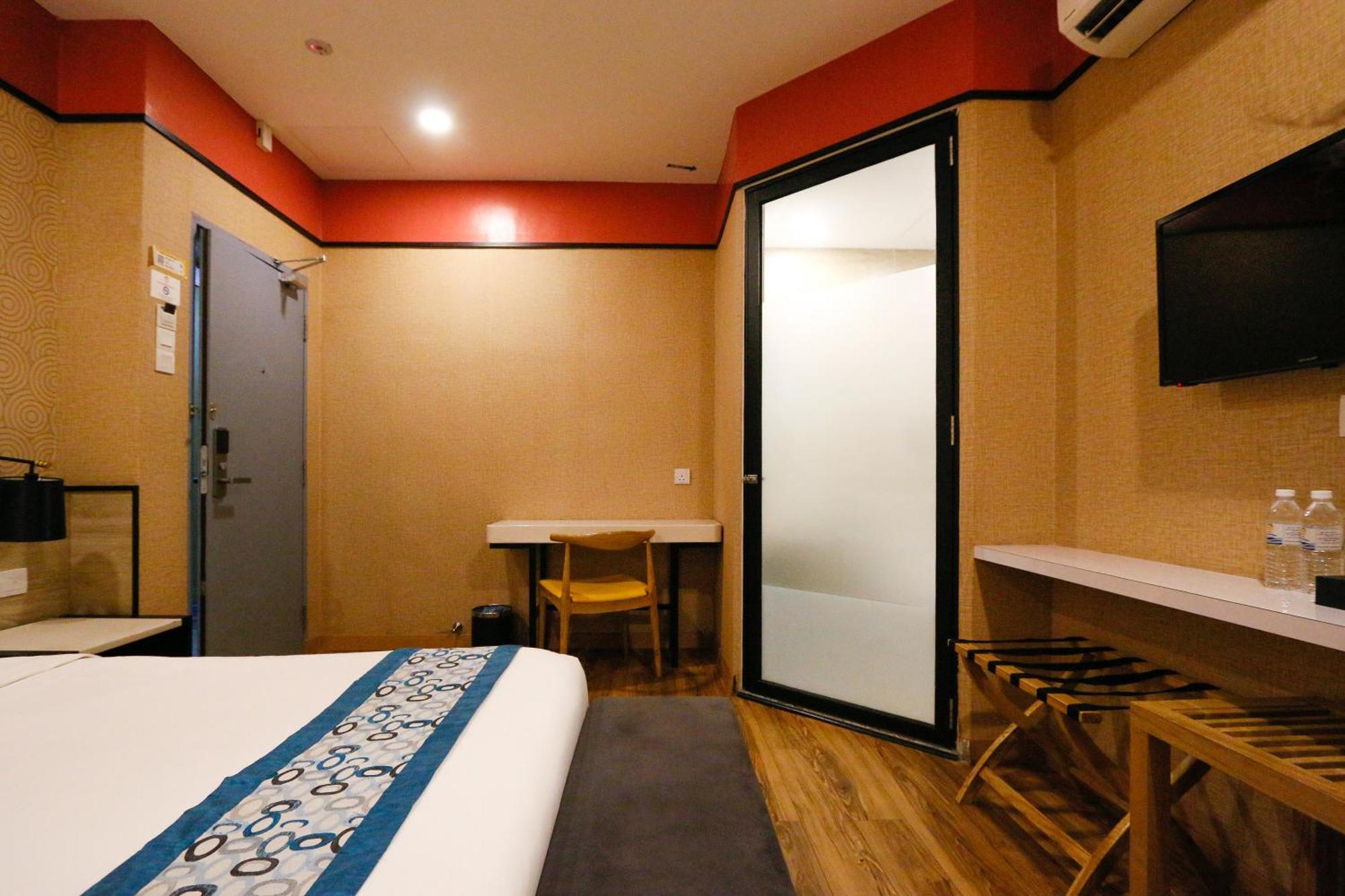 Golden Roof Hotel, Seri Iskandar Kültér fotó