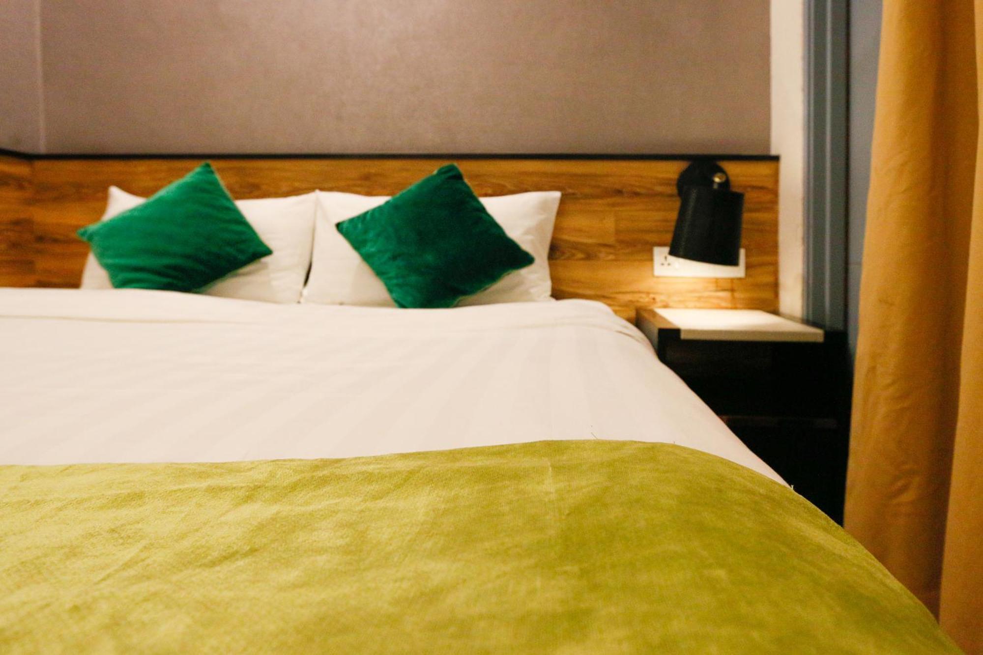 Golden Roof Hotel, Seri Iskandar Kültér fotó