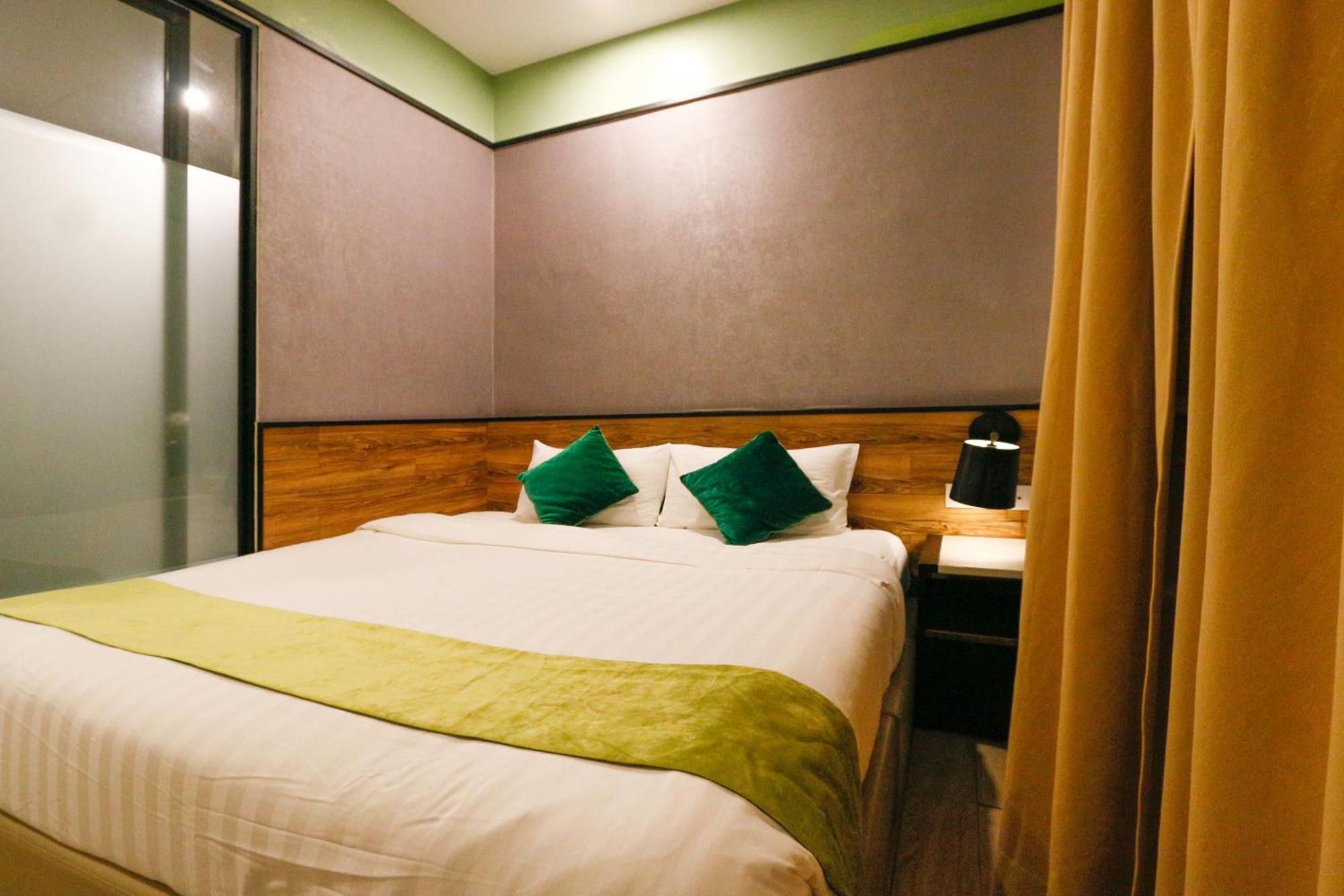 Golden Roof Hotel, Seri Iskandar Kültér fotó