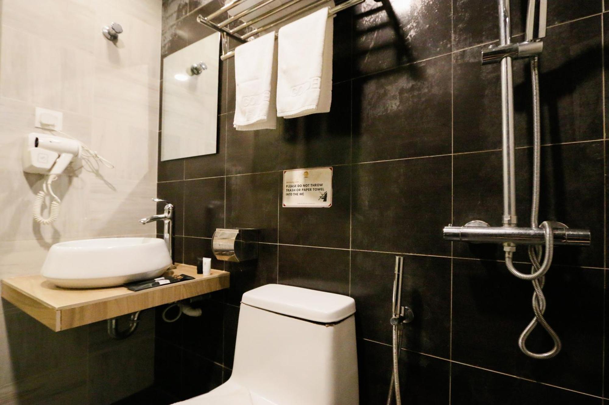 Golden Roof Hotel, Seri Iskandar Kültér fotó