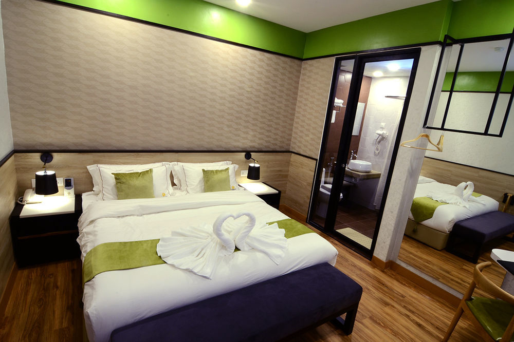Golden Roof Hotel, Seri Iskandar Kültér fotó